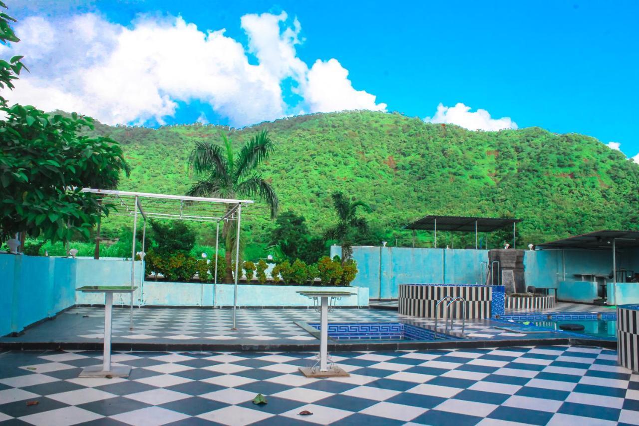 Sp Resort Panvel Chauk Exterior photo
